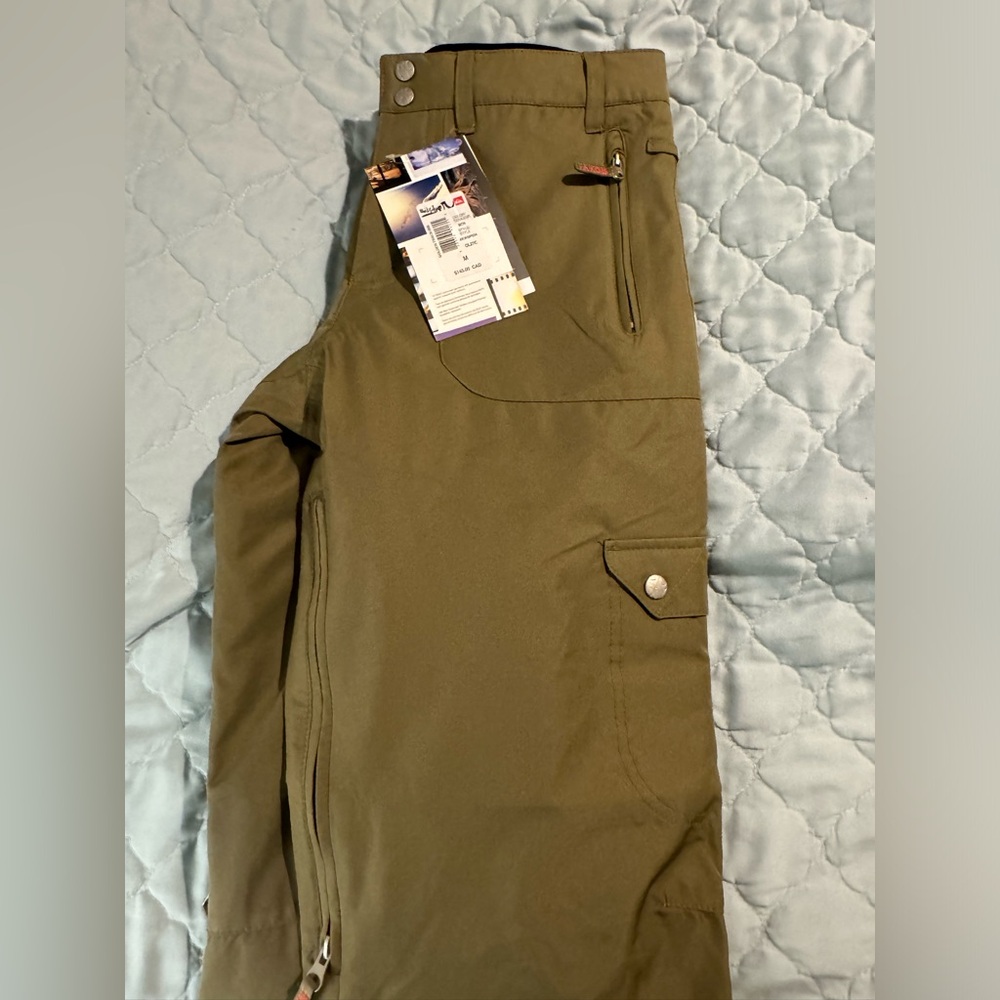BNWT ROXY Snowpants Army Green